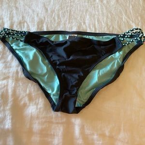 Bikini bottoms